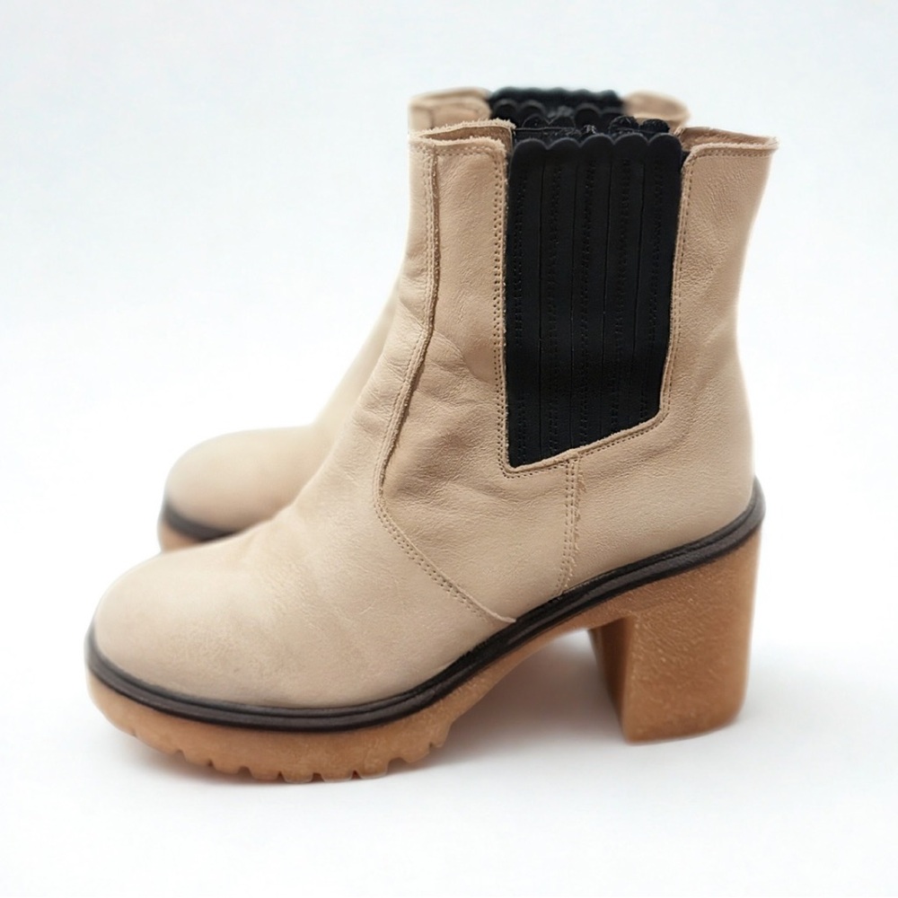 Free People James Chelsea Boot, Cream, Size 41 - worn 2x